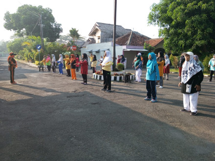 Album : Senam sehat Lansia BKL Guyub Rukun